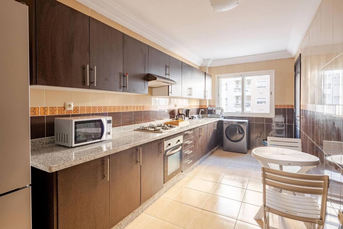 Appartement Acacia 2 Chambres Au Centre Ville Tanger Zewnętrze zdjęcie